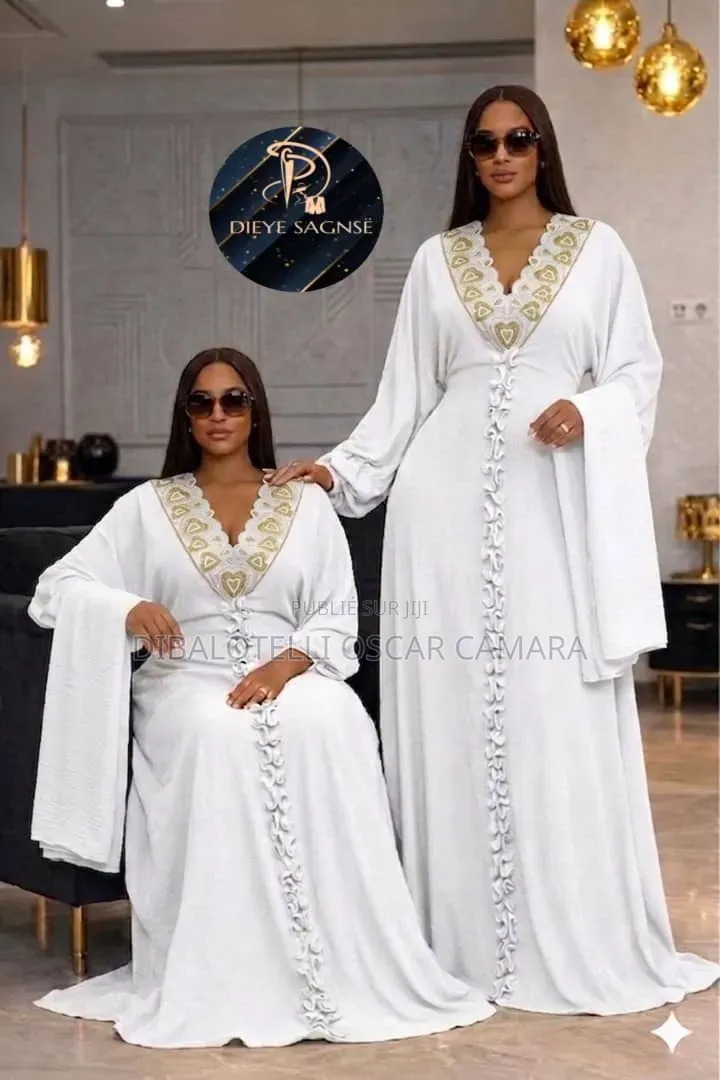 Tout Type De Vêtements Est Possible