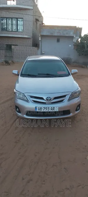 Toyota Corolla S 4dr Sedan (1.8L 4cyl 4A) 2012 Beige