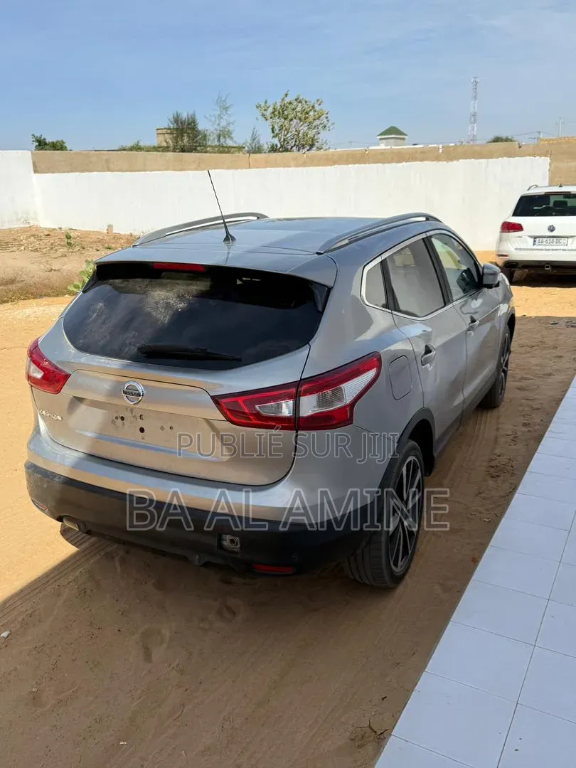 Nissan Qashqai 2017 Gris