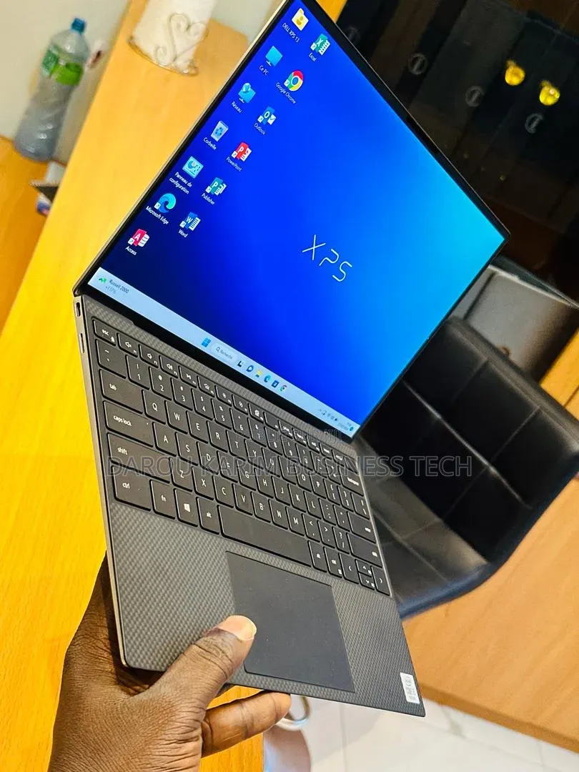 Nouveau Ordinateur portable Dell XPS 13 8GB Intel Core i5 SSD 512GB