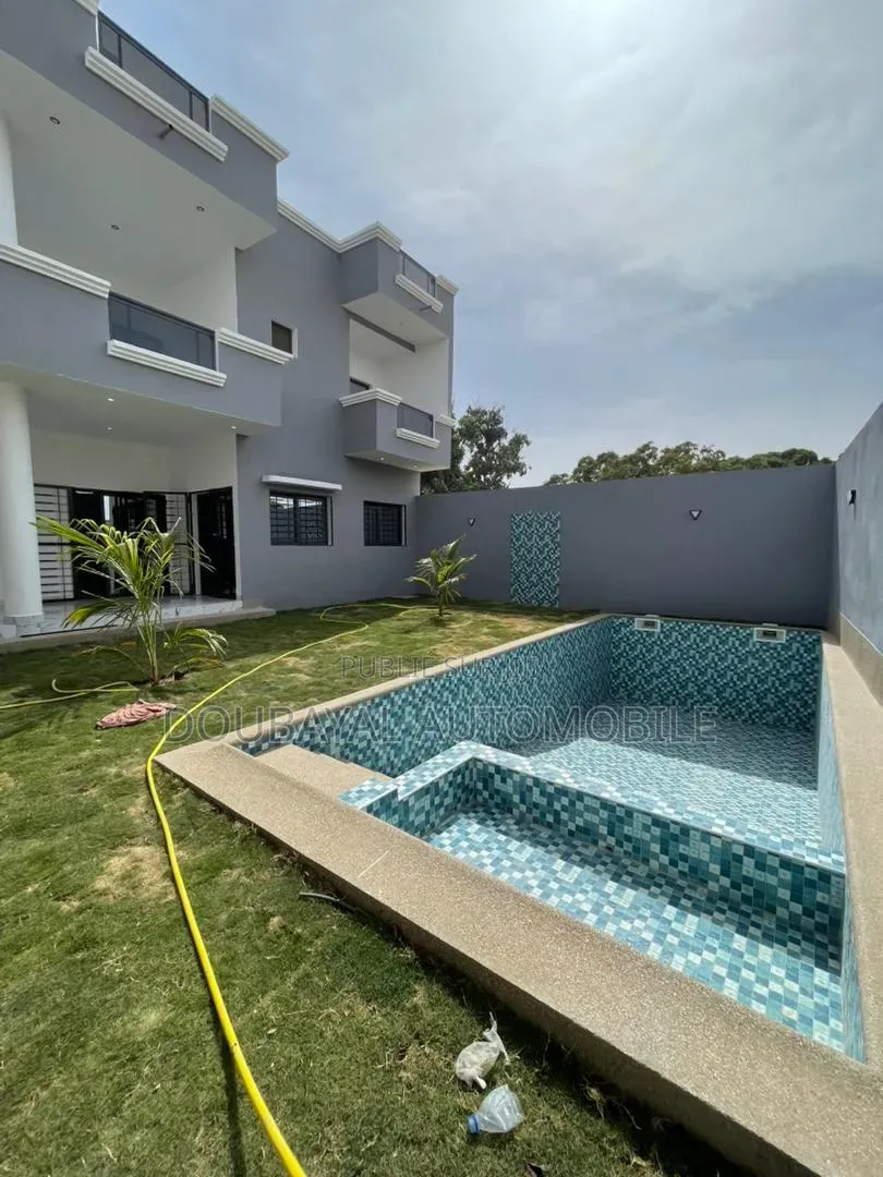 4chbre Villa dans Mbeur Saly Veringa, Thiès Sud à Vendre