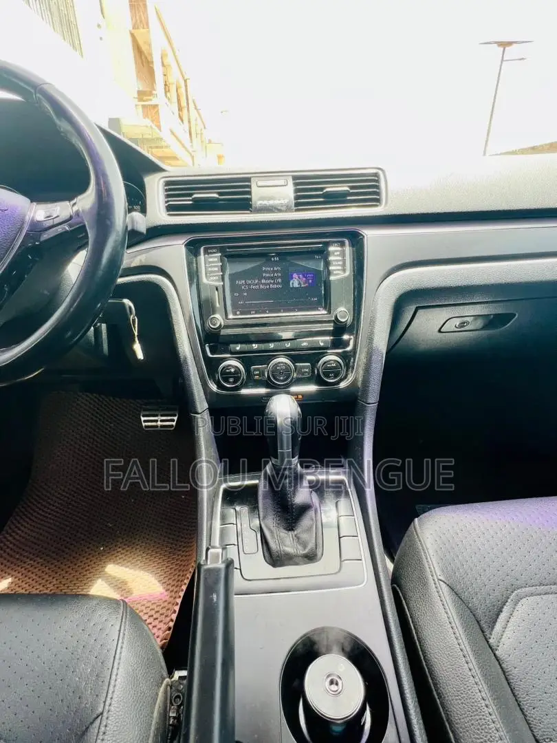 Volkswagen Passat 2018 Blanc