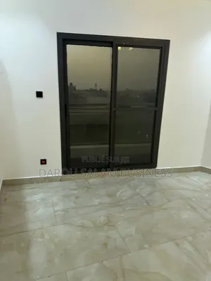 2chbre Appartement dans Ouest Foire, Yoff à Louer
