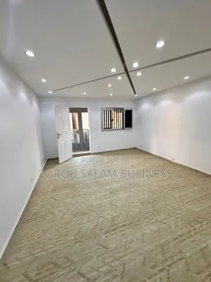 3chbre Appartement dans Ouest Foire, Yoff à Louer