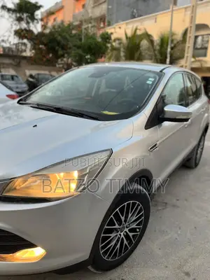 Ford Escape SE 4x4 2016 Gris