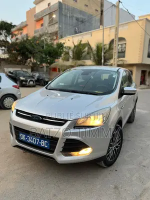 Ford Escape SE 4x4 2016 Gris