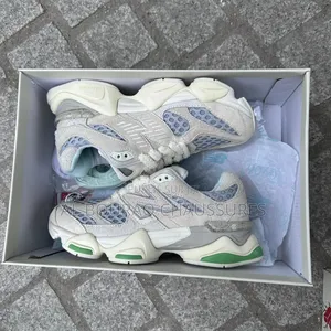 New Balance 9060 Bricks Wood – Premium Edition 