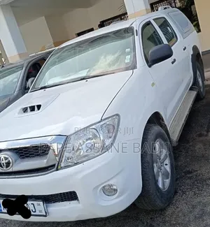 Location Pick-Up Toyota Hilux