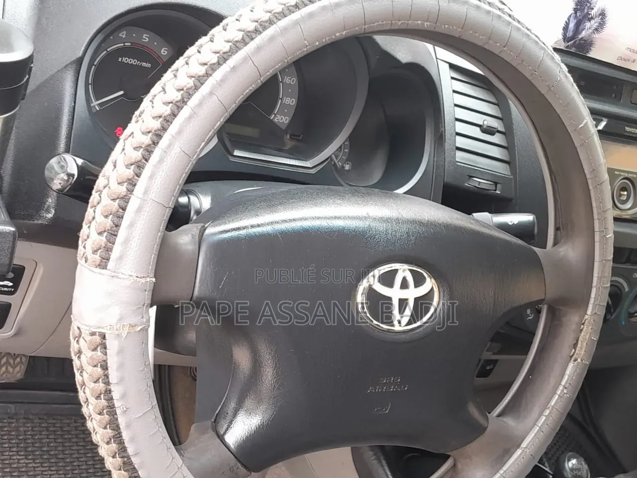 Location Pick-Up Toyota Hilux