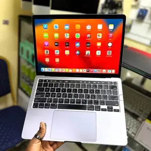 Nouveau Apple MacBook Pro 2020 16GB Intel Core i5 SSD 512GB