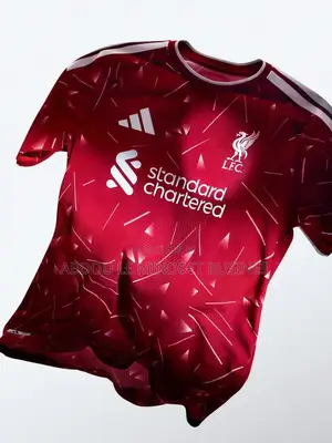 New Maillots Liverpool 26-27 Disponible