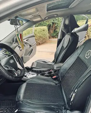 Hyundai Elantra 2013 Gris