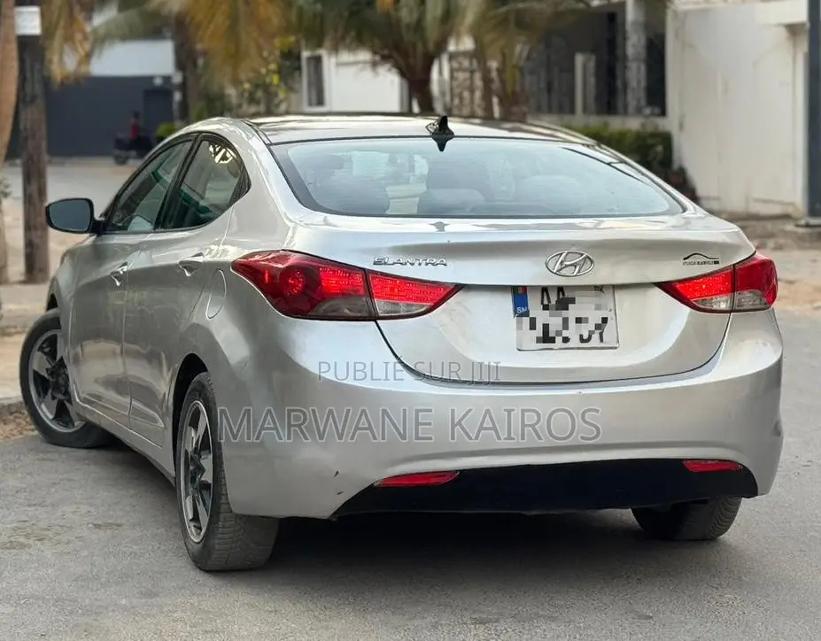 Hyundai Elantra 2013 Gris