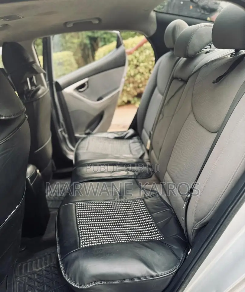 Hyundai Elantra 2013 Gris