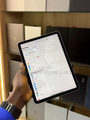 Nouveau Apple iPad Air (2022) 64 GB Autre