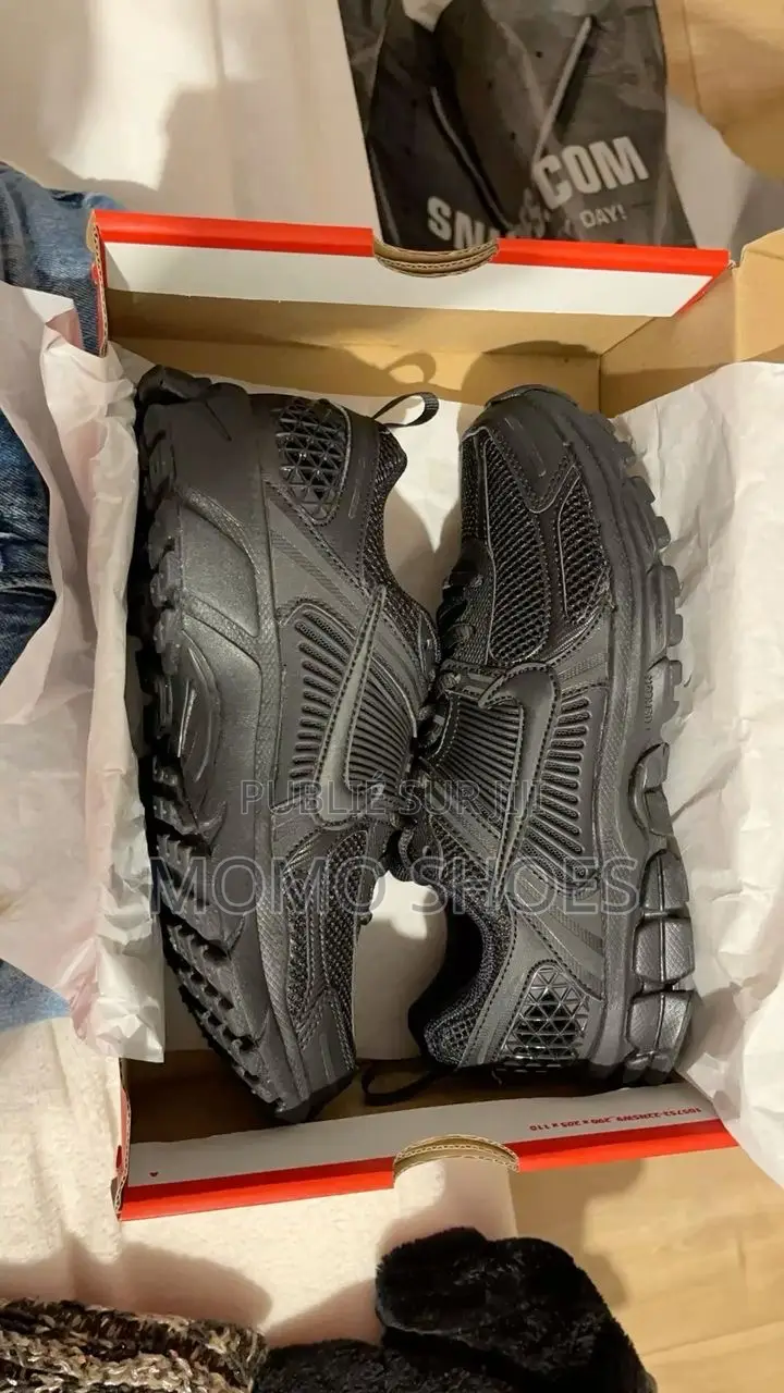 Nike Zoom Vomero 5 – Sneakers Premium Confort Style Streetwear