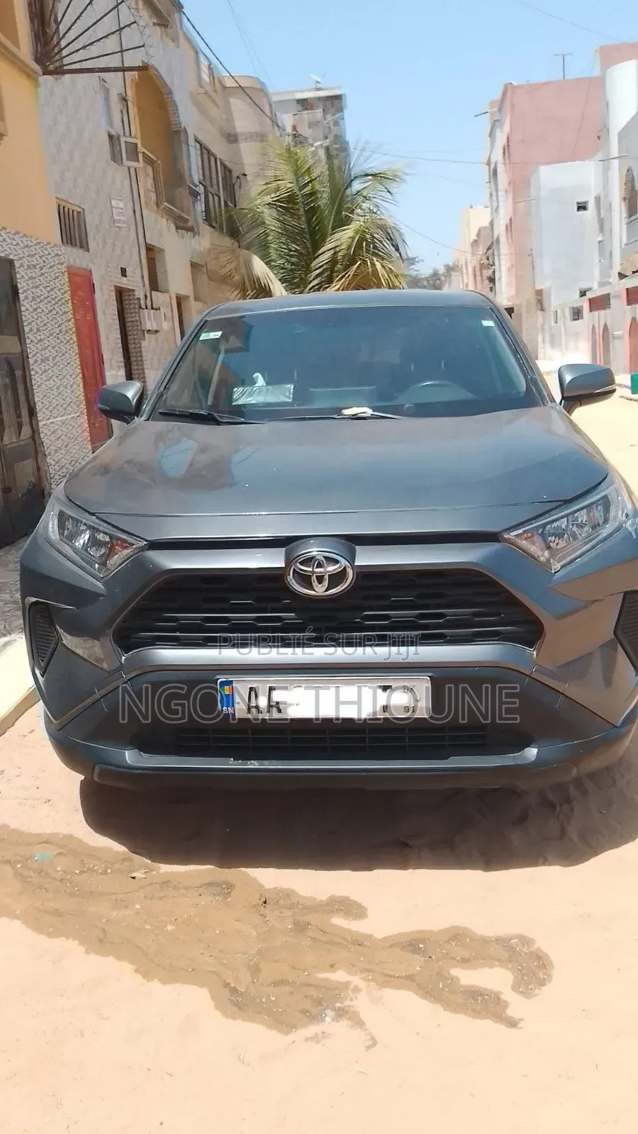 Toyota RAV4 LE 2021 Noir
