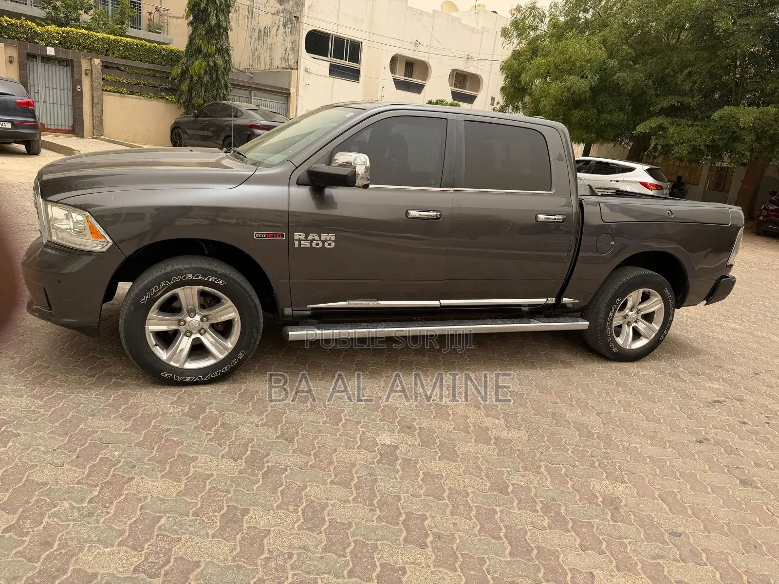Dodge RAM 2016 Gris