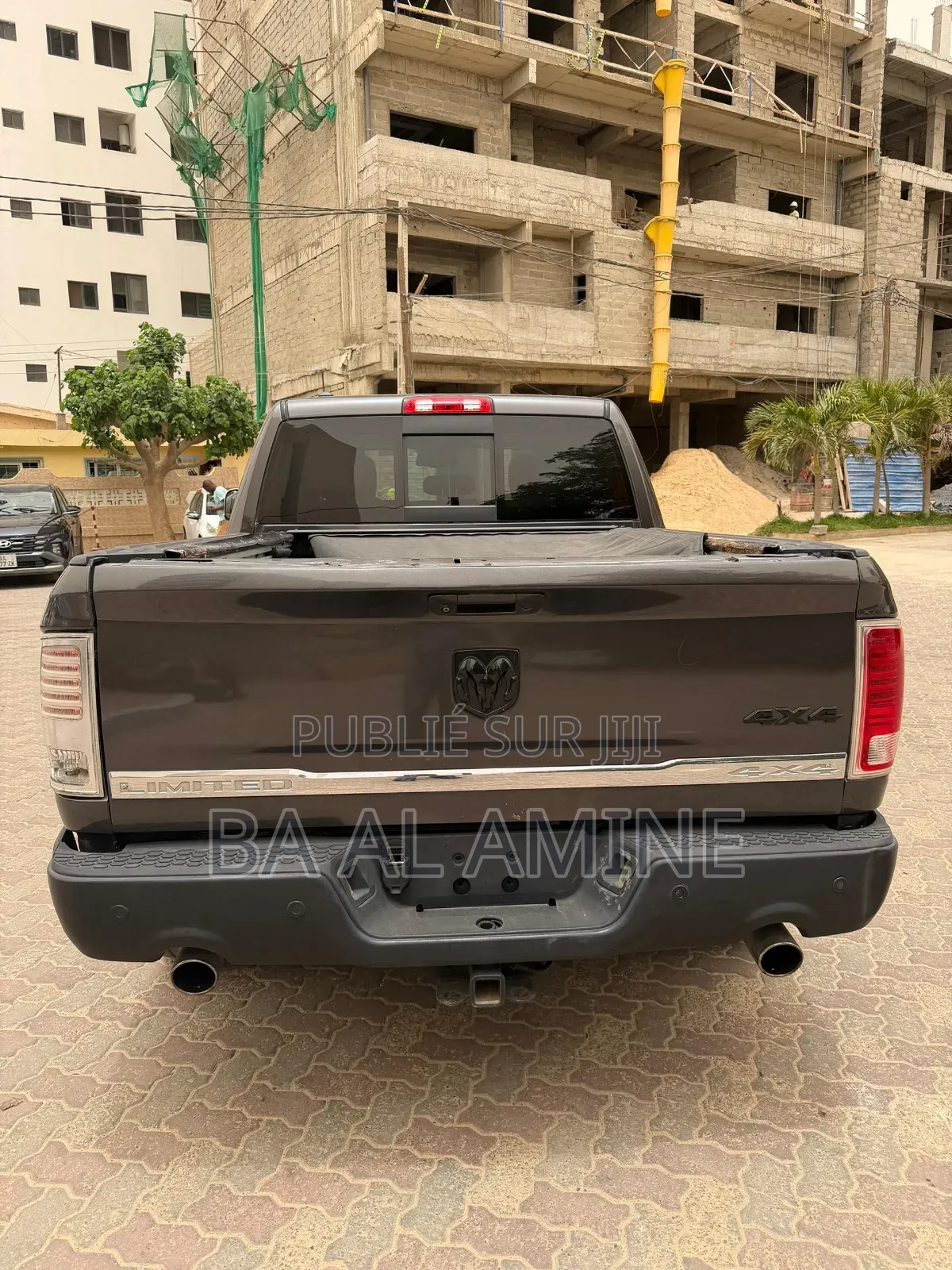 Dodge RAM 2016 Gris