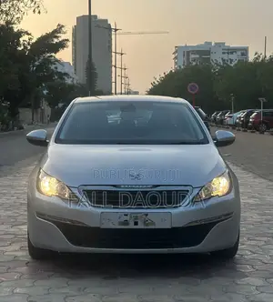 Peugeot 308 2016 Gris