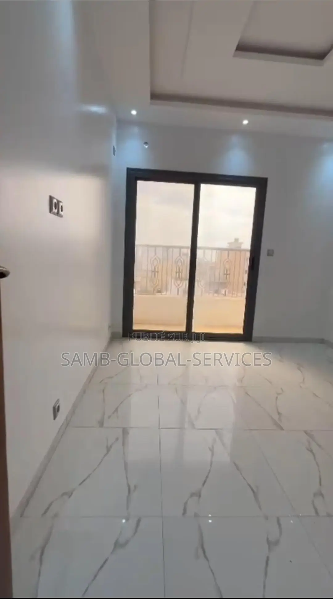 3chbre Appartement dans Yoff à Louer