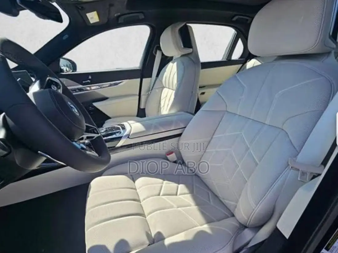 Nouveau BMW 7 Series 760i xDrive AWD 2023 Noir