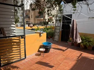 5chbre Villa dans Villa R+2, Mermoz Sacré-Cœur à Vendre