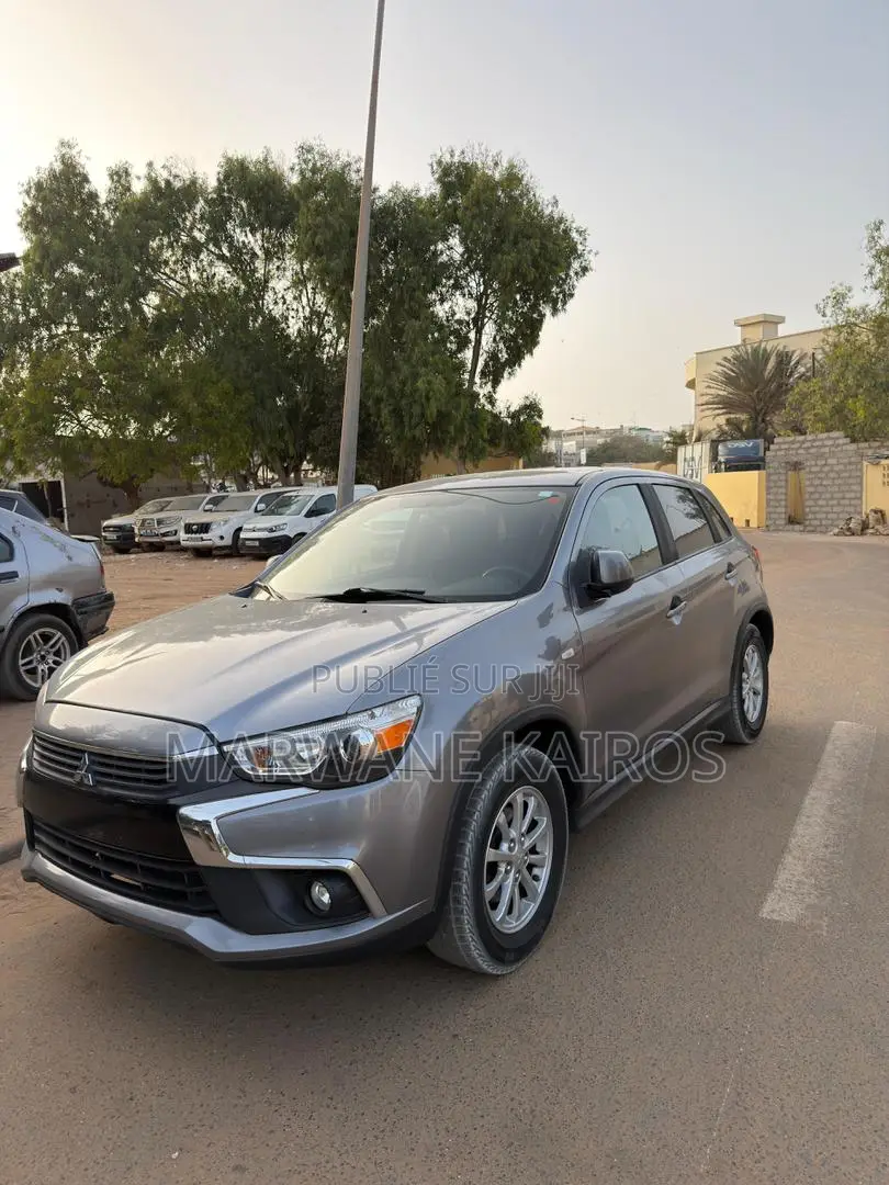 Mitsubishi RVR 2017 Gris