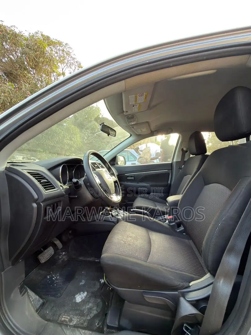 Mitsubishi RVR 2017 Gris