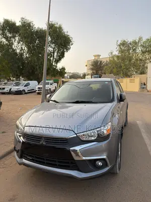 Mitsubishi RVR 2017 Gris
