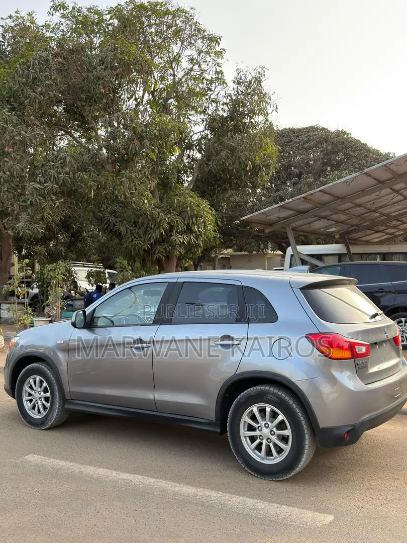 Mitsubishi RVR 2017 Gris