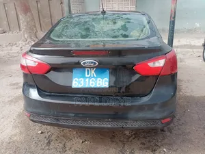 Ford Focus 2012 Noir