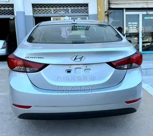 Hyundai Elantra 2016 Gris