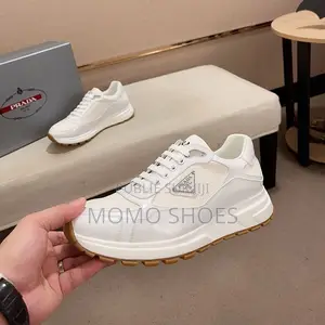 Prada Sneakers – Chaussures Luxe Élégance Streetwear