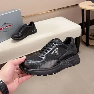 Prada Sneakers – Chaussures Luxe Élégance Streetwear