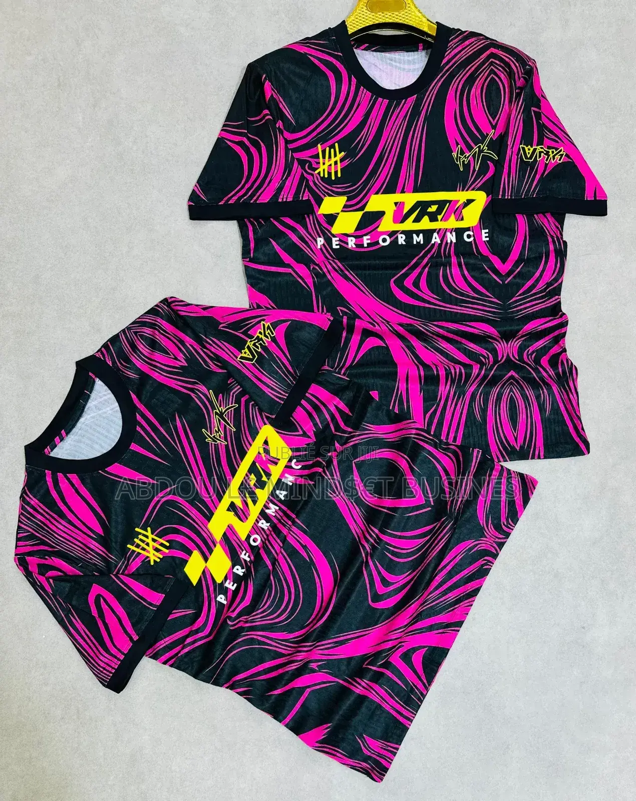 Maillots Outfit : Omerta, Trapstar, 667, Et VRK Disponible