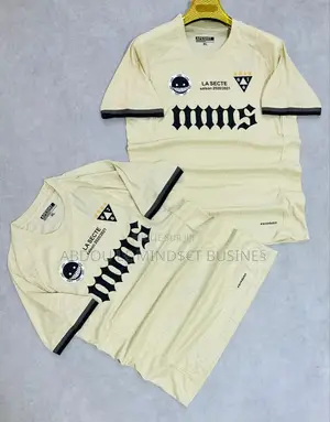 Maillots Outfit : Omerta, Trapstar, 667, Et VRK Disponible