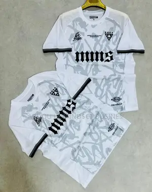 Maillots Outfit : Omerta, Trapstar, 667, Et VRK Disponible