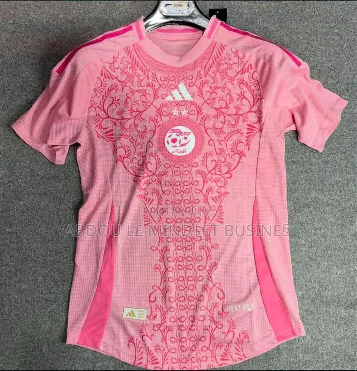 Maillots Outfit : Omerta, Trapstar, 667, Et VRK Disponible