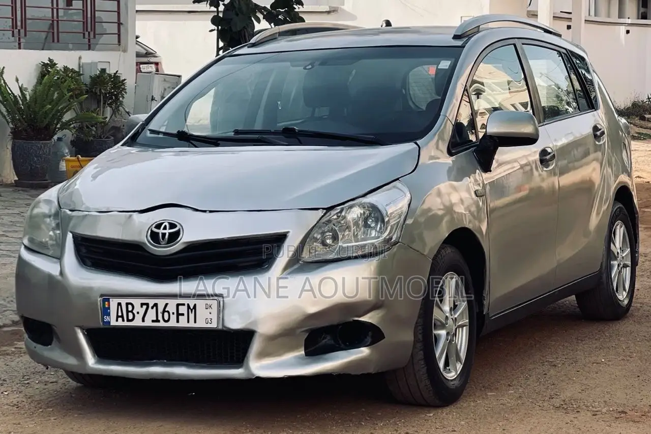 Toyota Avensis Verso 2.0 Diesel 2010 Blanc