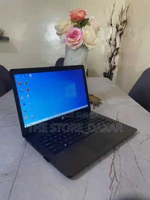 Ordinateur portable HP Stream 14 4GB Intel Celeron HDD+SSD 160GB