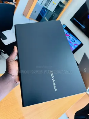 Nouveau Asus VivoBook S15 S530UN 8GB Intel Core i3 SSD 256GB