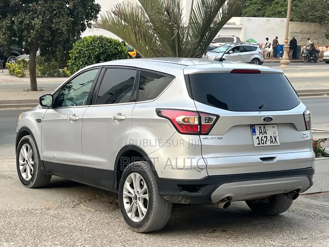 Ford Escape 2017 Gris