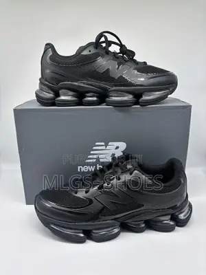 New Balance 2000