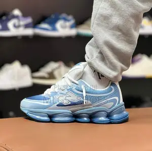 New Balance 2000