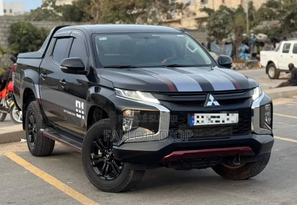 Mitsubishi L200 2024 Noir