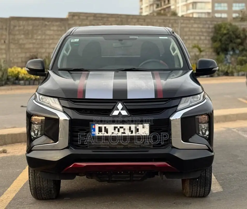 Mitsubishi L200 2024 Noir
