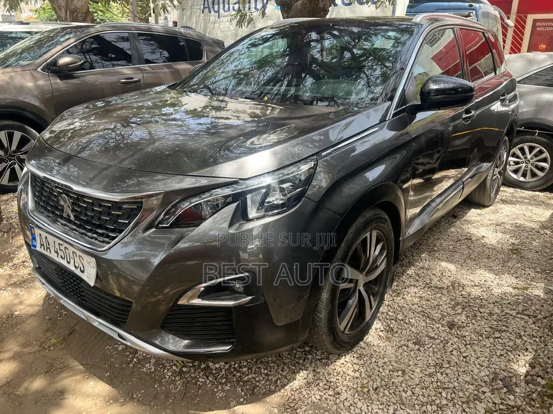 Peugeot 5008 2019 Gris