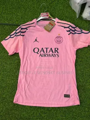 Maillots Paris Rose Disponible