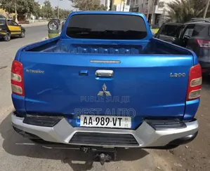 Mitsubishi L200 2020 Bleu